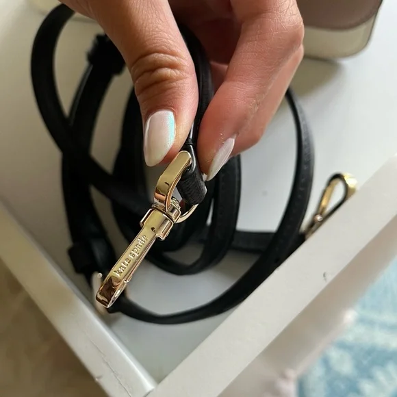 Kate Spade Purse - Picture 7 of 12